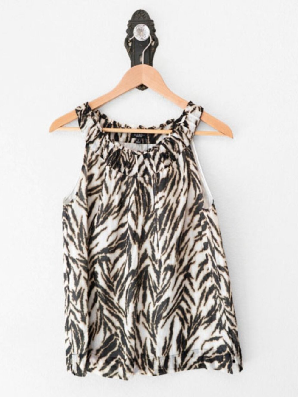 Talbots Animal Print Top Size 8 Lined 100% Cotton Sleeveless Blouse Neutral Chic